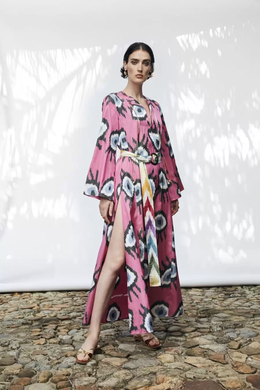 D12-ISC-I20_Fuchsia-Blue Evil Eye Motif_1